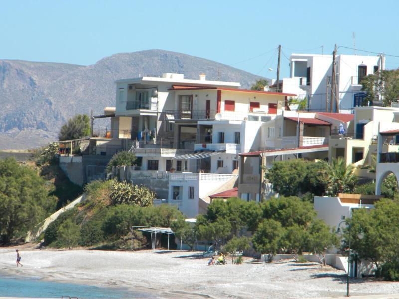 Themis Hotel Myrties 外观 照片