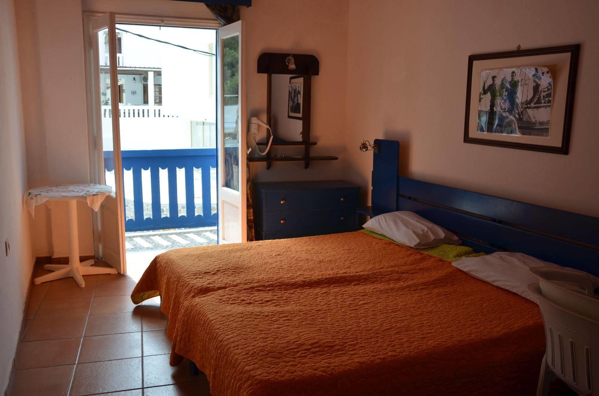 Themis Hotel Myrties 外观 照片